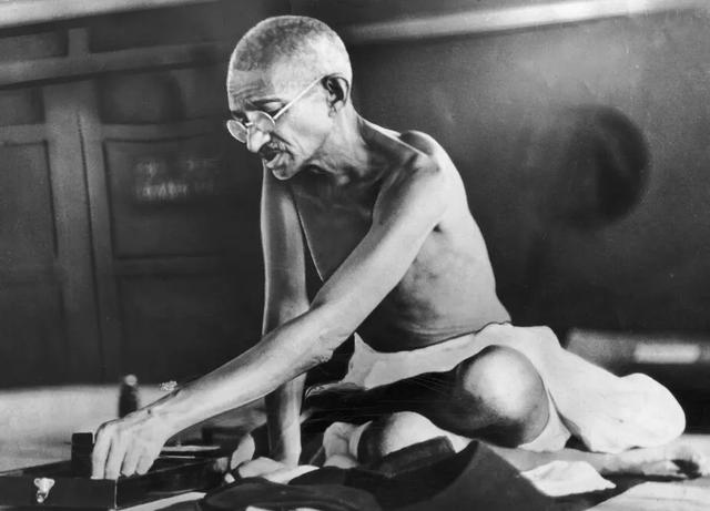 历史 | 二战时期印度未被日军侵占，却为何冒出亲日伪政权？