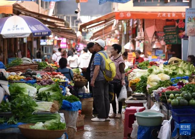 外地高温40℃，云南还要穿长裤，来感受独一份清凉