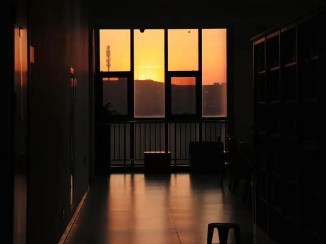 推开南开的窗，你会看到——