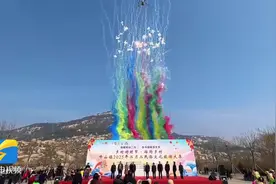 邹城峄山：春暖二月二 千年古庙会图片