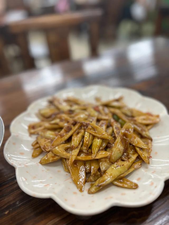 一座低调好玩的城市,花100块就能逛吃一整天!