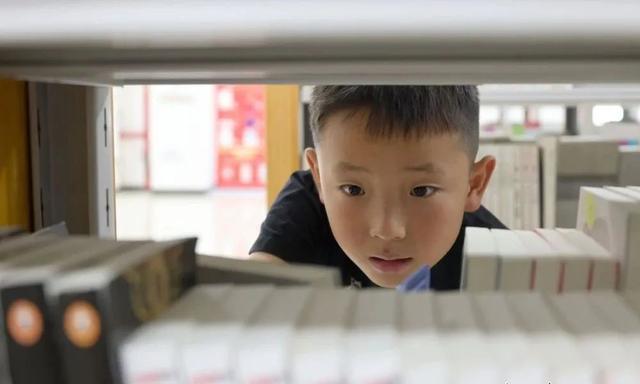 在庆阳图书馆尽享书香慢生活