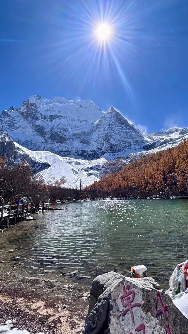 雪后的甘孜，走一路美一路！