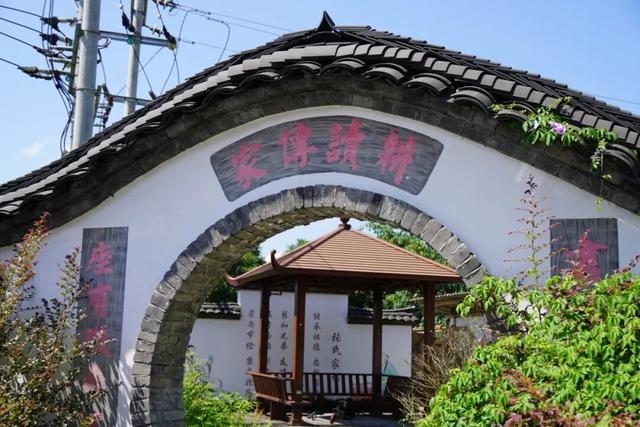 解锁宝藏鱼峰，让秋日CityWalk“不基础”！
