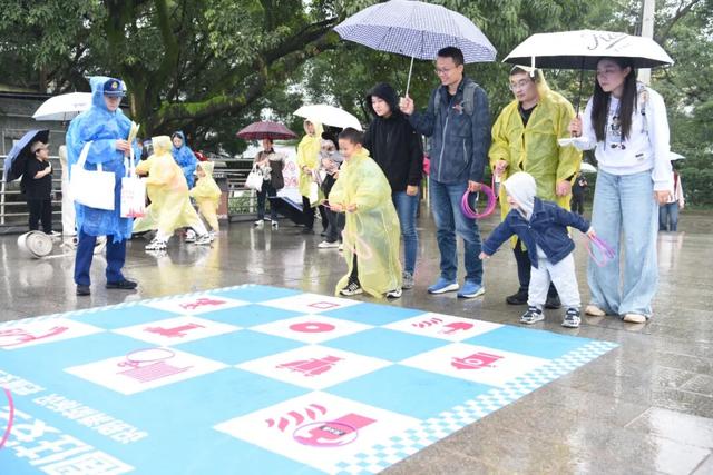 消防宣传月｜“消防+文旅”，首届消防主题生活节燃动山城→