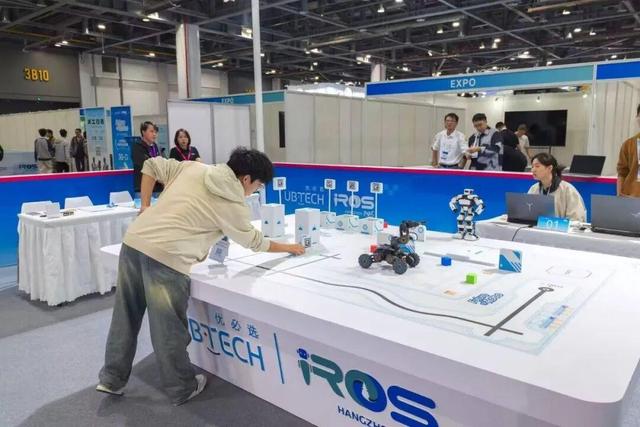 烟台理工学院人工智能学院团队再夺IROS国际机器人竞赛冠军