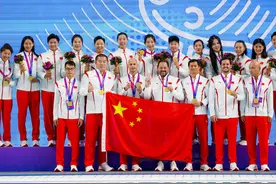 卫冕！中国女子水球队拿到巴黎奥运门票，这场比赛让不少人爱上水球图片