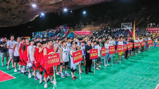 沿河：向山而行 别有“洞厅”