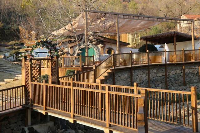 “巨兔”惊现里口山！环翠区小山村添新景