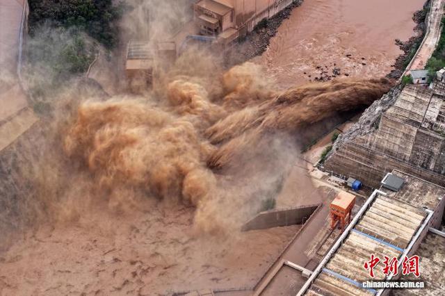 “半碗沙”化“一库碧”：刘家峡水电站50载重塑母亲河生态