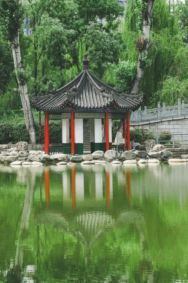出发！一起寻找公园里的秋天～