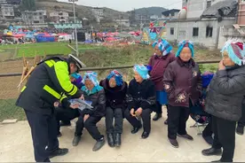 凯里公安交警：持续开展农村交通安全宣传图片