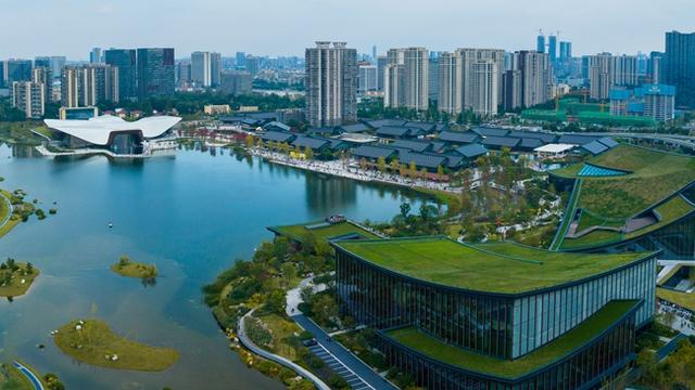 天府艺术公园：在芙蓉花畔，绘就成都文旅融合新画卷