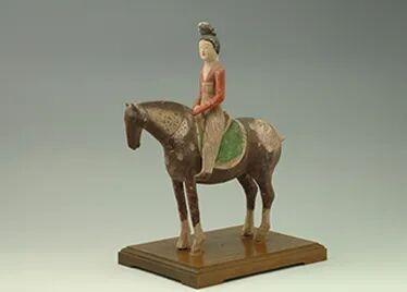 走进辽宁文博场馆，一马越千年！