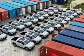 首批40台“无锡造”新能源皮卡出海图片