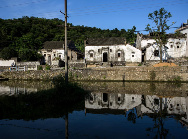 灵山秀水古韵南泉情