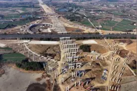 武荆宜高速建设忙图片