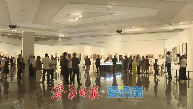 一年四季 泉在济南丨美术馆里过“双节”    尽享精彩文化盛宴