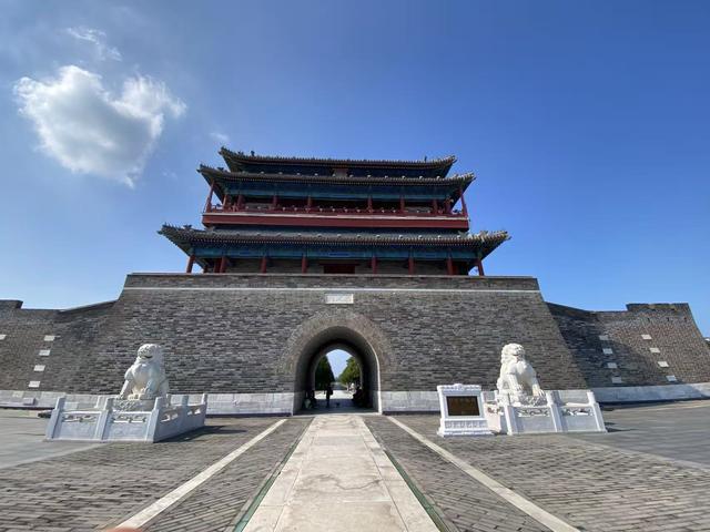 北京：“古都之脊”绽新彩，老城发展添活力