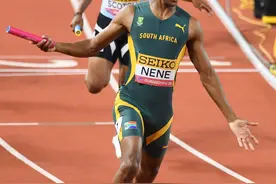 世界接力赛|南非队获得男子4x400米冠军图片