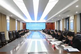 满弓紧弦  加压奋进 | 大丰法院召开优化营商环境暨“冲刺四季度”动员部署会贯彻落实李江蓉院长来丰…图片