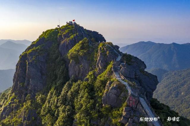 出发！天朗气清，到东莞这些山登高望远！