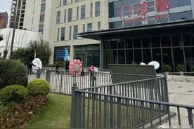 新生儿在医院照蓝光时死亡？官方通报图片