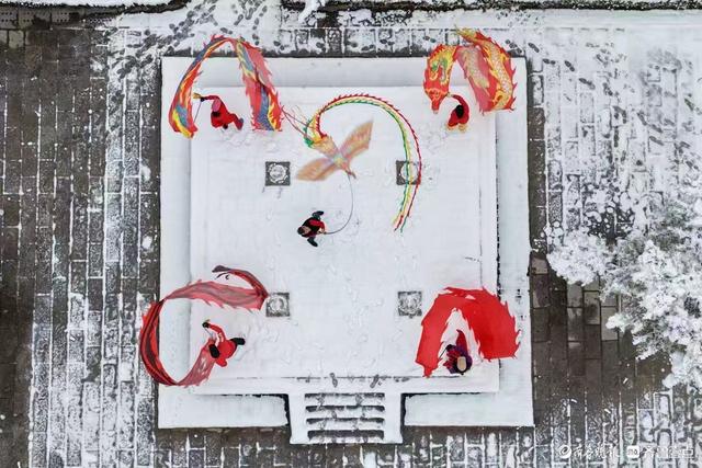 华山冬雪舞祥龙