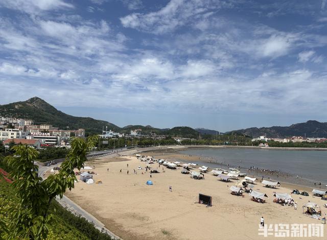 秋日晴好，青岛沙子口海滨成周末休闲热地