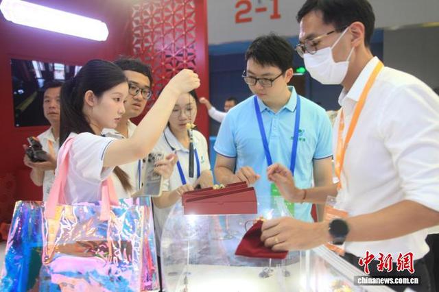 第22届中国—东盟博览会旅游展区在广西桂林开展