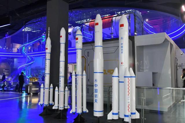 今天，祝你节日快乐！荆州还有这些福利……