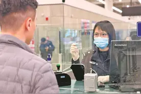 这个边检站，春节“不打烊”图片