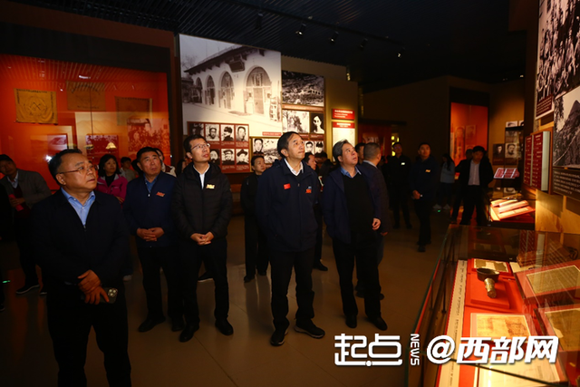 宝塔引航向，初心照征程——重走长征路 新时代青年延安行叩响青春信仰之门
