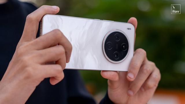 vivo Y500 Pro 体验：搭载 2 亿像素主摄，续航旗舰也可以卷影像