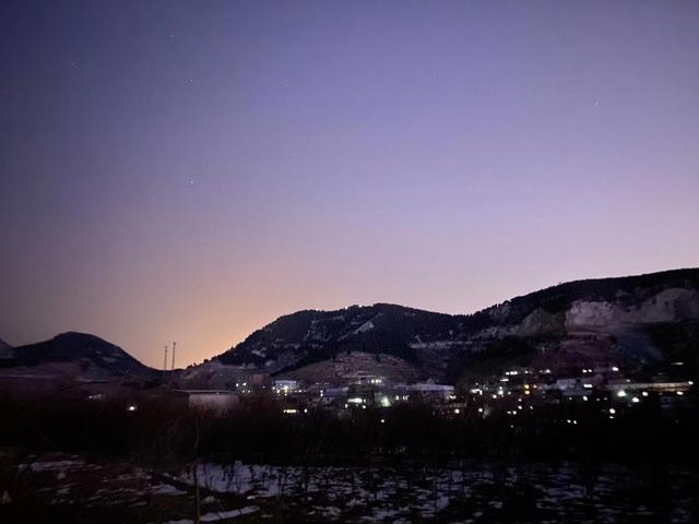 城中静地牧牛山