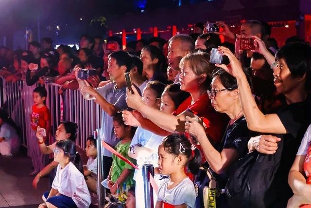 火爆!“大唐不夜城”来无锡了