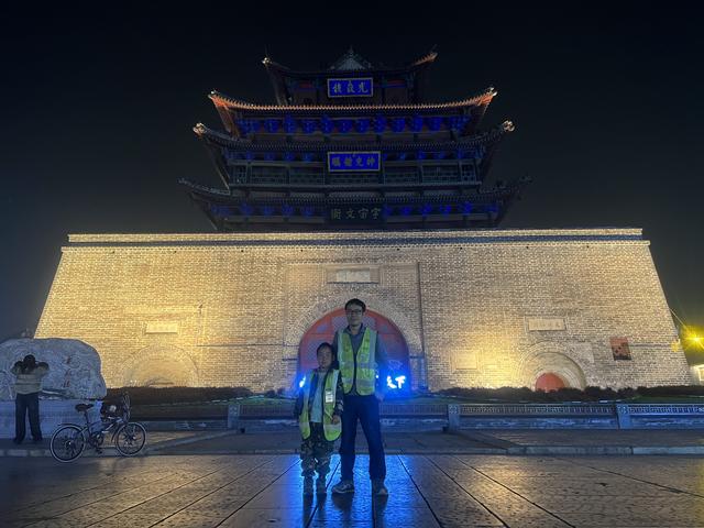 父亲辞职给多动症儿子办休学，从湖南徒步1千公里到山东：他发现自己原来也能这么厉害