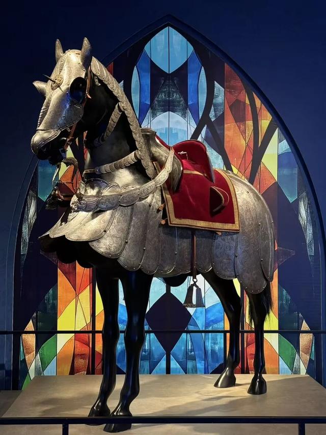 秦淮有展 | “欧洲骑士盔甲和文化展”首临南京，来城墙博物馆看真的“骑士天团”！