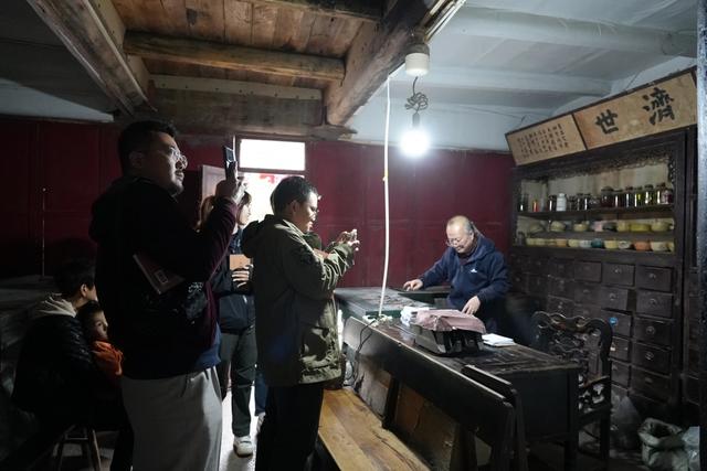 《中国国家地理·地道风物》2025贵州屯堡文化风物之旅采风活动走进清镇市卫城镇