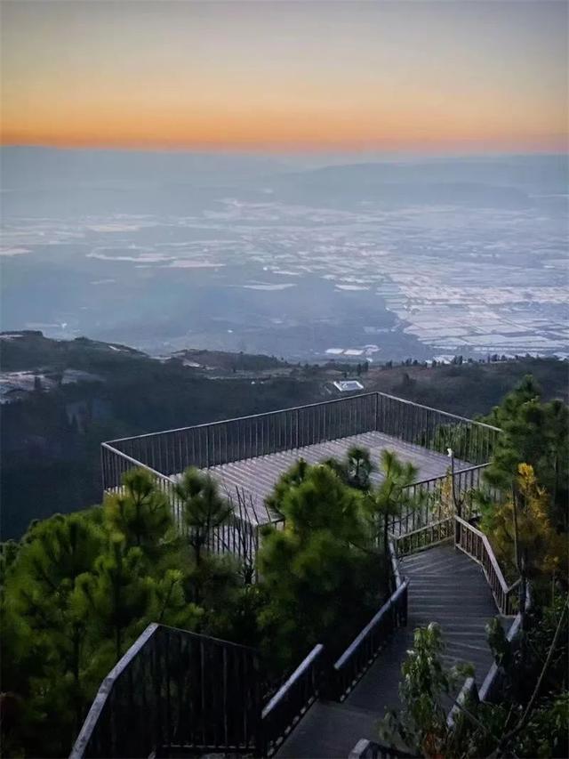 旅居红河 村长有请丨明日黄昏，可愿赴一场落日之约？