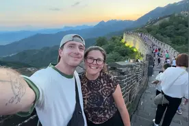 英国夫妇中国行：震撼！在中国不会中文也非常方便图片