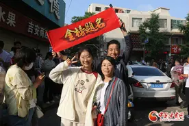 【关注2024甘肃高考·图集】笑迎高考，梦启未来：故事的开始是蝉鸣不止的盛夏图片