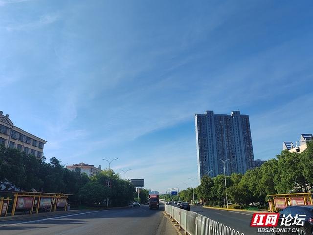 沿着芙蓉北路走一走，把湘阴的风景装进口袋