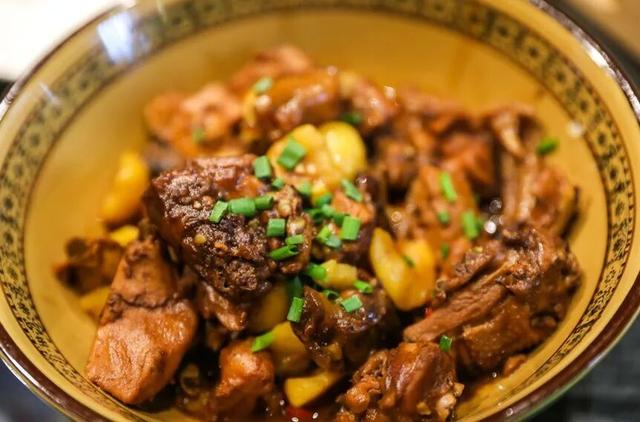 国庆游龙虎山终极指南：门票优惠+潮玩新品+食宿行全攻略，一篇就够！
