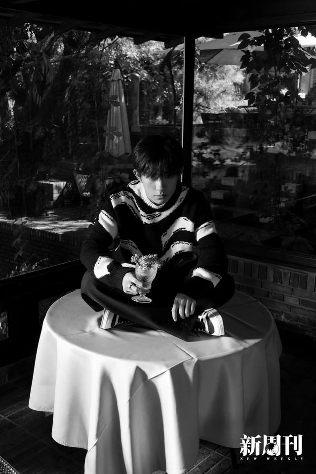 最年轻影帝易烊千玺：有时更想做个晚熟的人