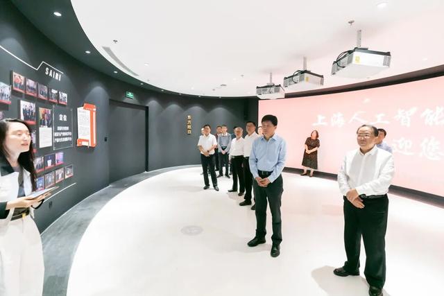 深化人工智能应用，助力农业高质量发展，市农业农村委党组理论学习中心组开展专题学习