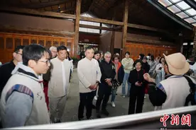 欧洲旅行商参访中国丽江玉湖村图片