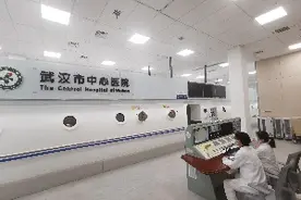 一想到上班就焦虑失眠，女白领尝鲜高压氧治疗“节后综合征”图片