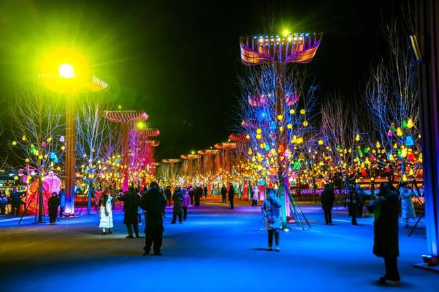 璀璨夺目！北京“天宫灯会”来了！
