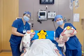 胎位一头一横！海口一名双胎孕妇在海南现代妇女儿童医院平安顺产图片
